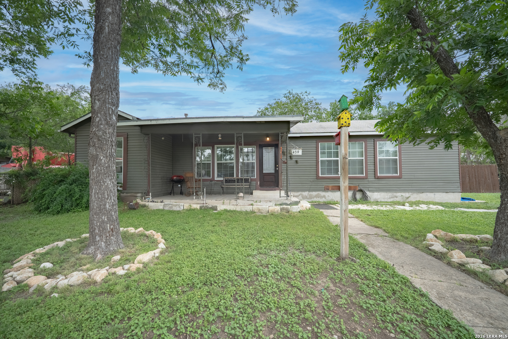1439 W Ridgewood Court San Antonio TX 78201
