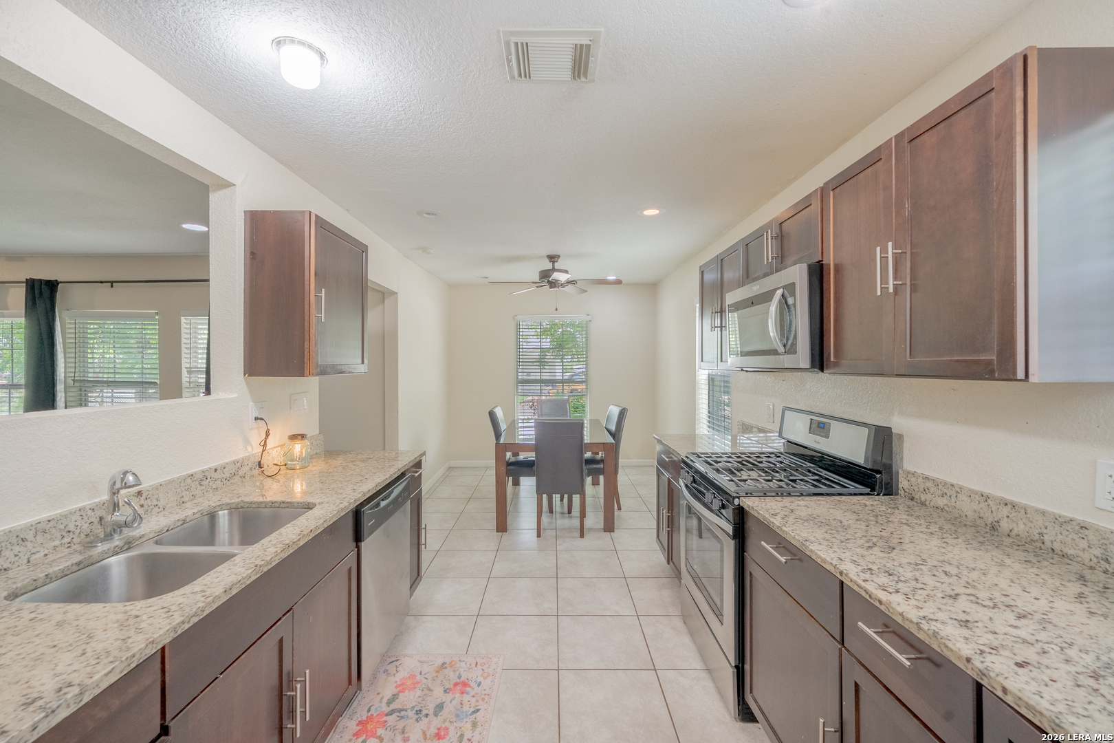 1439 W Ridgewood Court San Antonio TX 78201