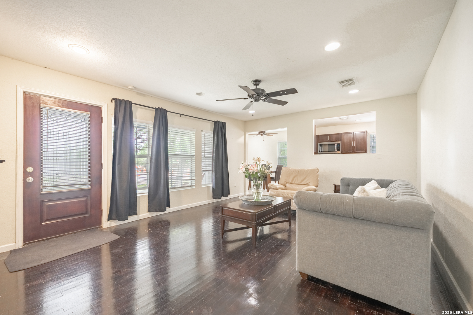 1439 W Ridgewood Court San Antonio TX 78201