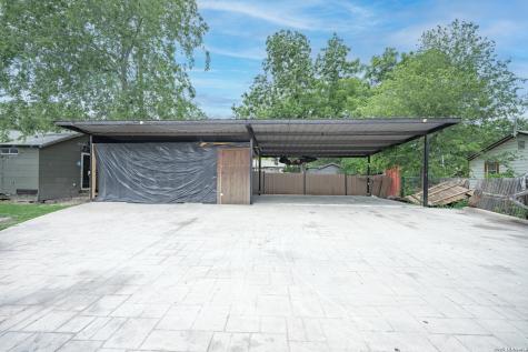 1439 W Ridgewood Court San Antonio TX 78201