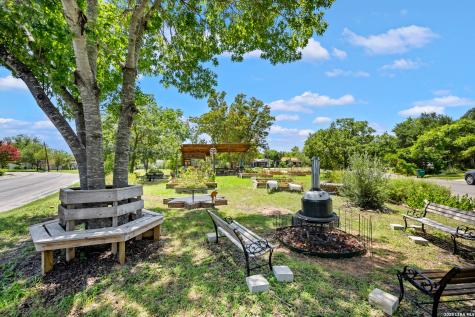 131 Larchmont Drive San Antonio TX 78209