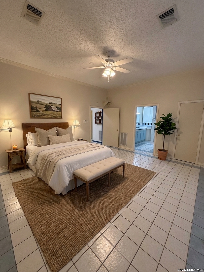 207 Tracie Trail Lakehills TX 78063