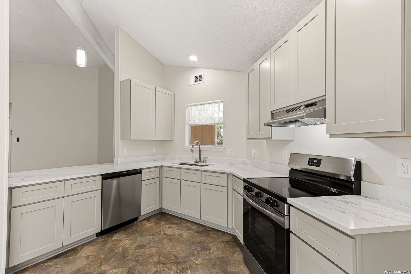 10907 Forest Farm Live Oak TX 78233