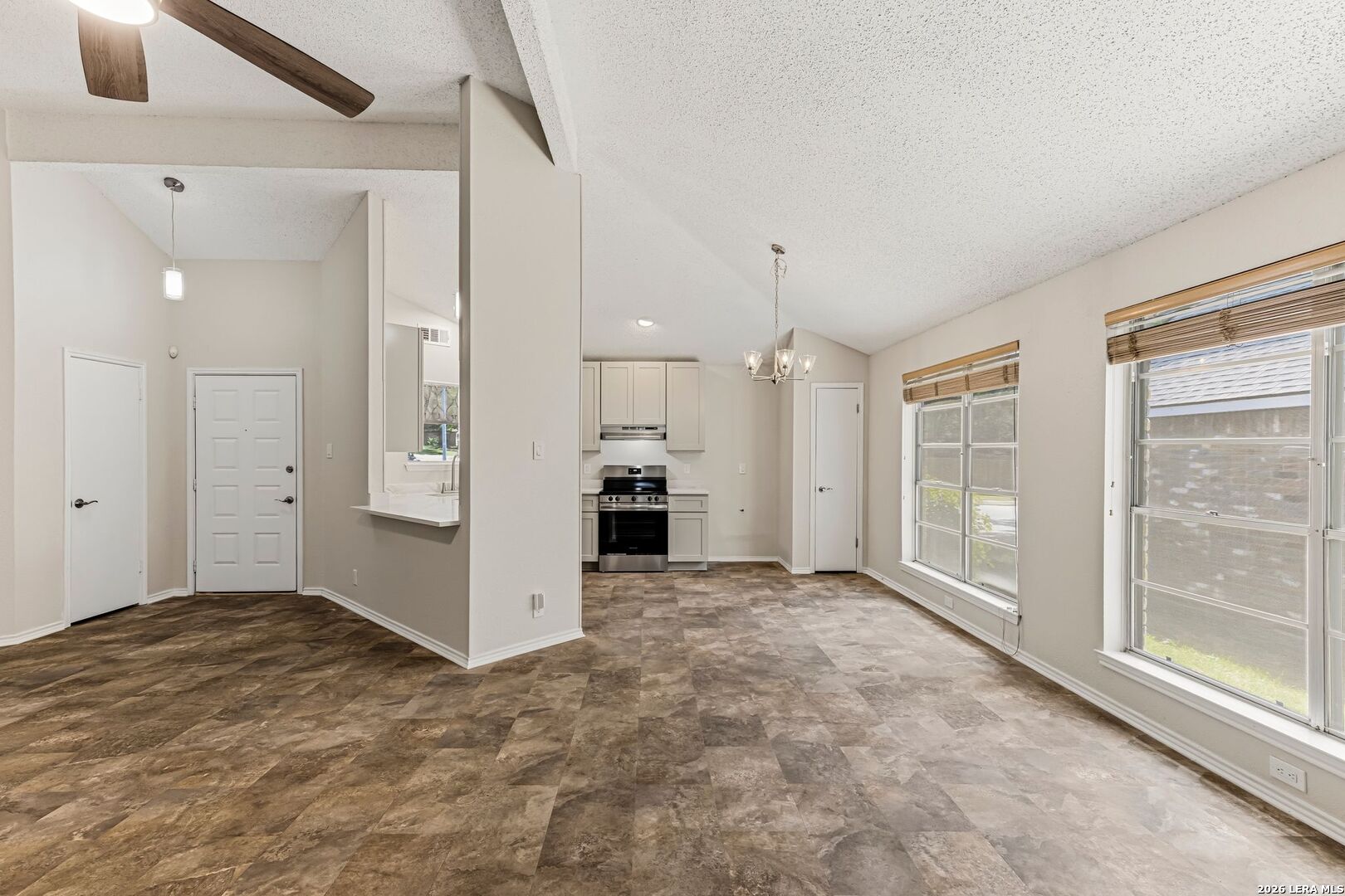 10907 Forest Farm Live Oak TX 78233