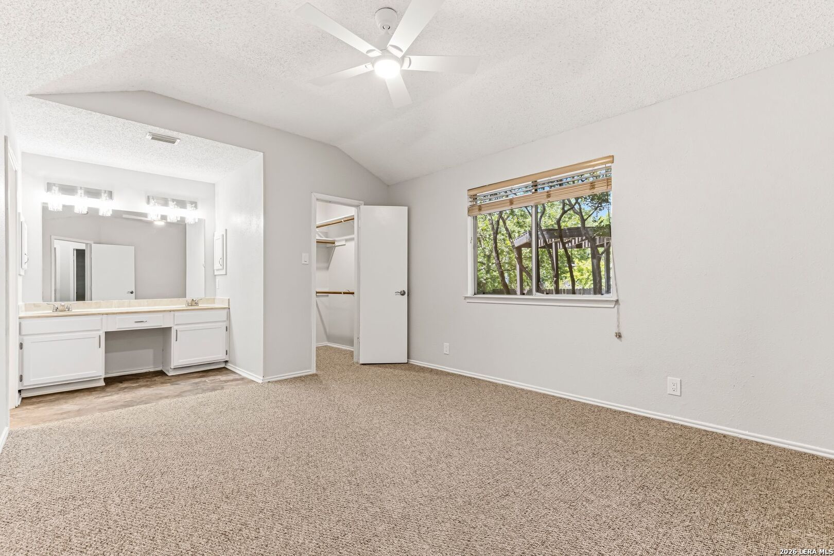 10907 Forest Farm Live Oak TX 78233