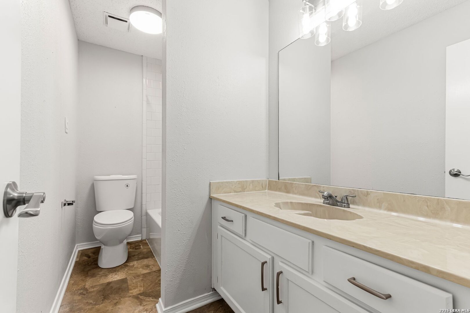 10907 Forest Farm Live Oak TX 78233