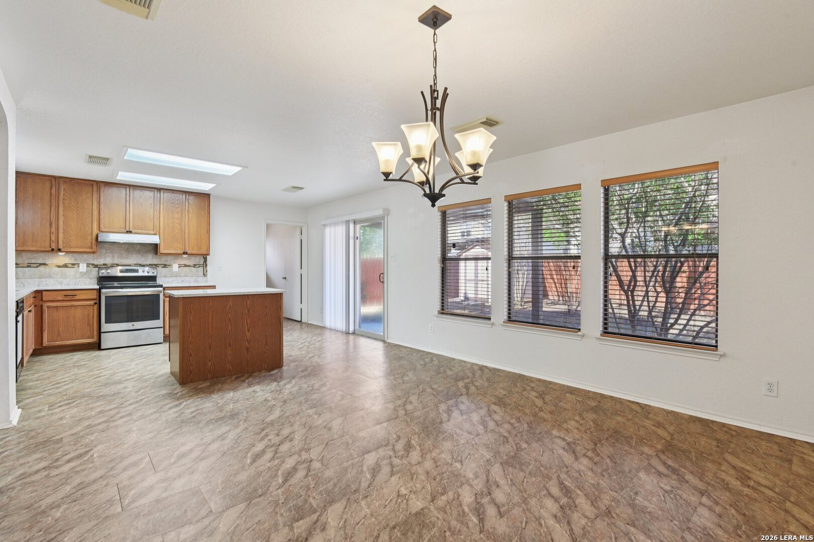 5015 Viking Coral San Antonio TX 78244