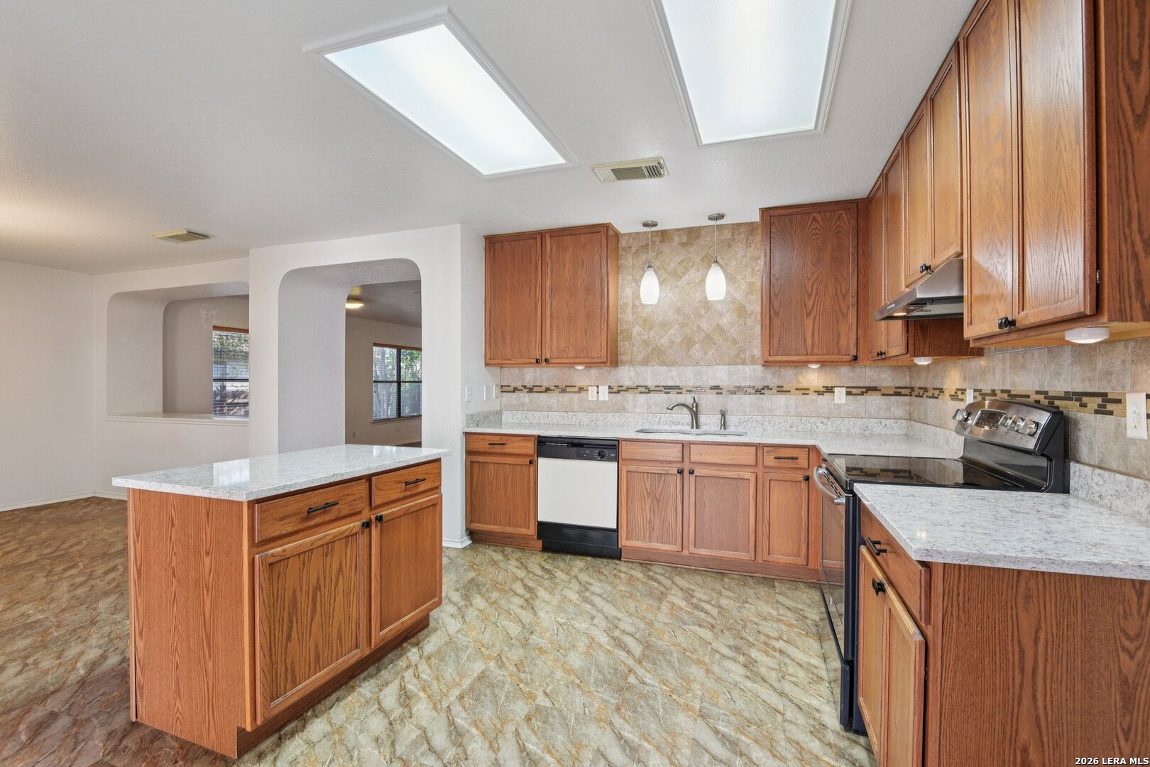 5015 Viking Coral San Antonio TX 78244