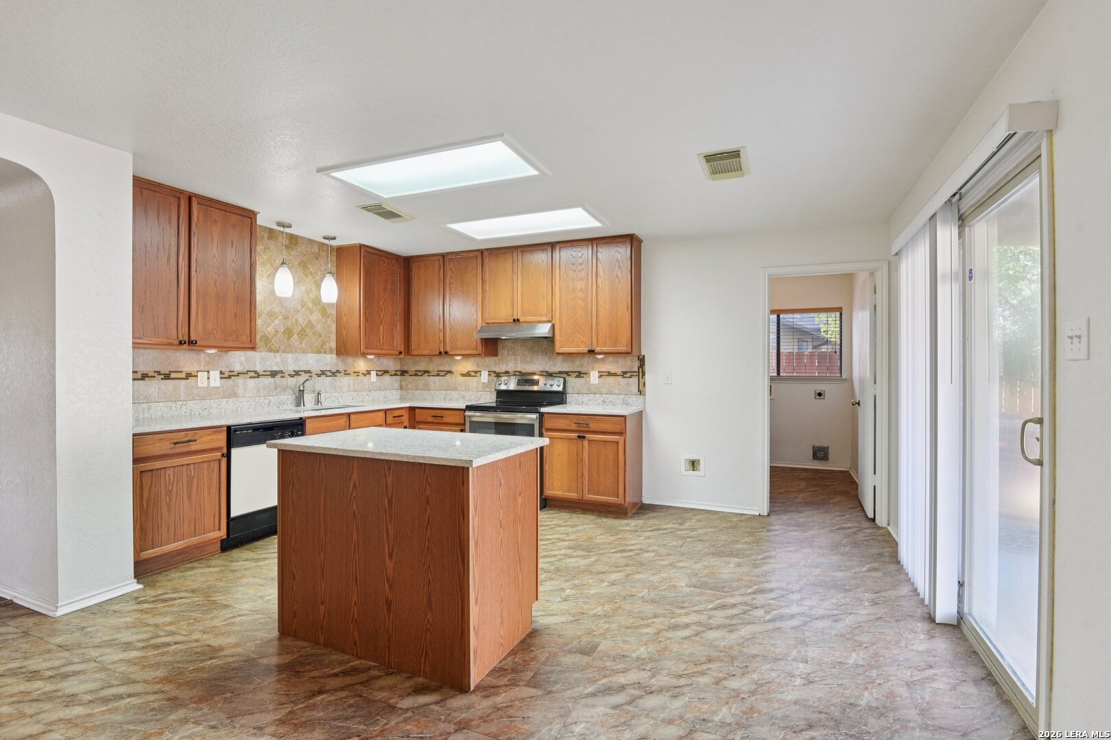 5015 Viking Coral San Antonio TX 78244