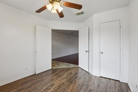 5015 Viking Coral San Antonio TX 78244