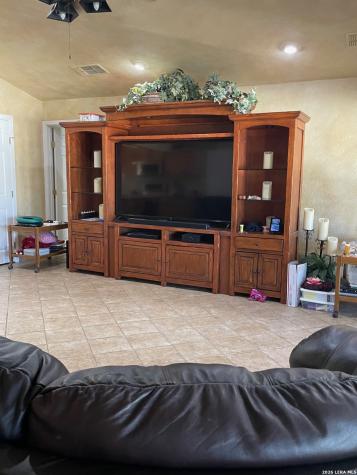 781 Lookout Drive Lakehills TX 78063