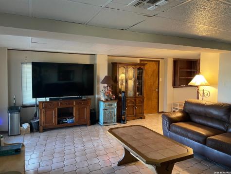 781 Lookout Drive Lakehills TX 78063