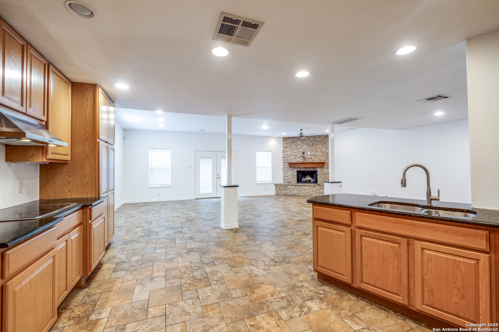 9235 Encino Village San Antonio TX 78250