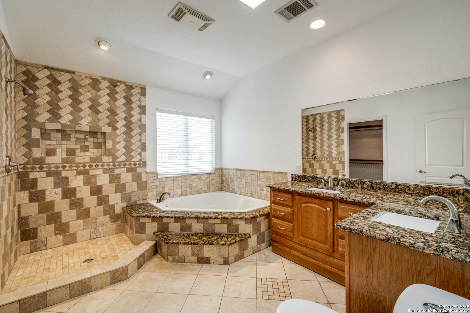 9235 Encino Village San Antonio TX 78250