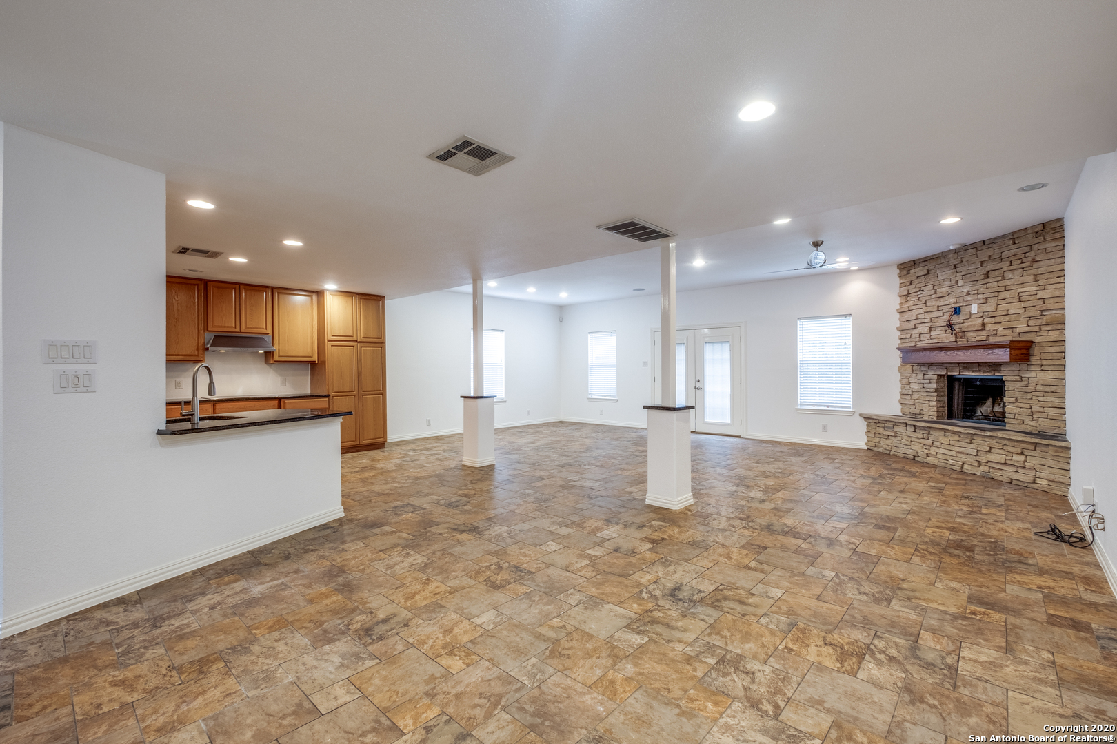 9235 Encino Village San Antonio TX 78250