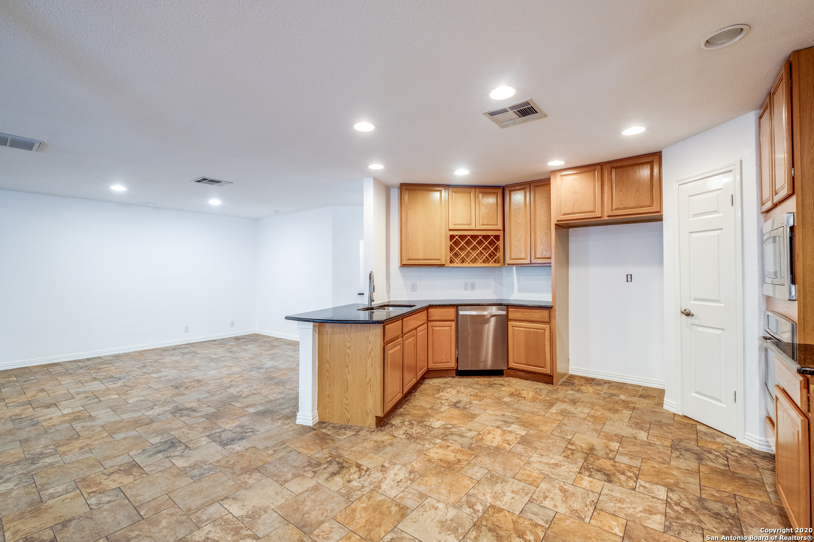 9235 Encino Village San Antonio TX 78250