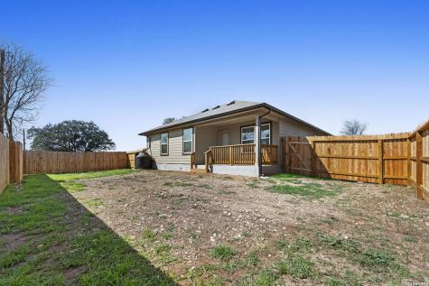 138 Lilli's Lane Comfort TX 78013