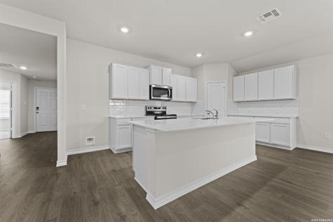 138 Lilli's Lane Comfort TX 78013