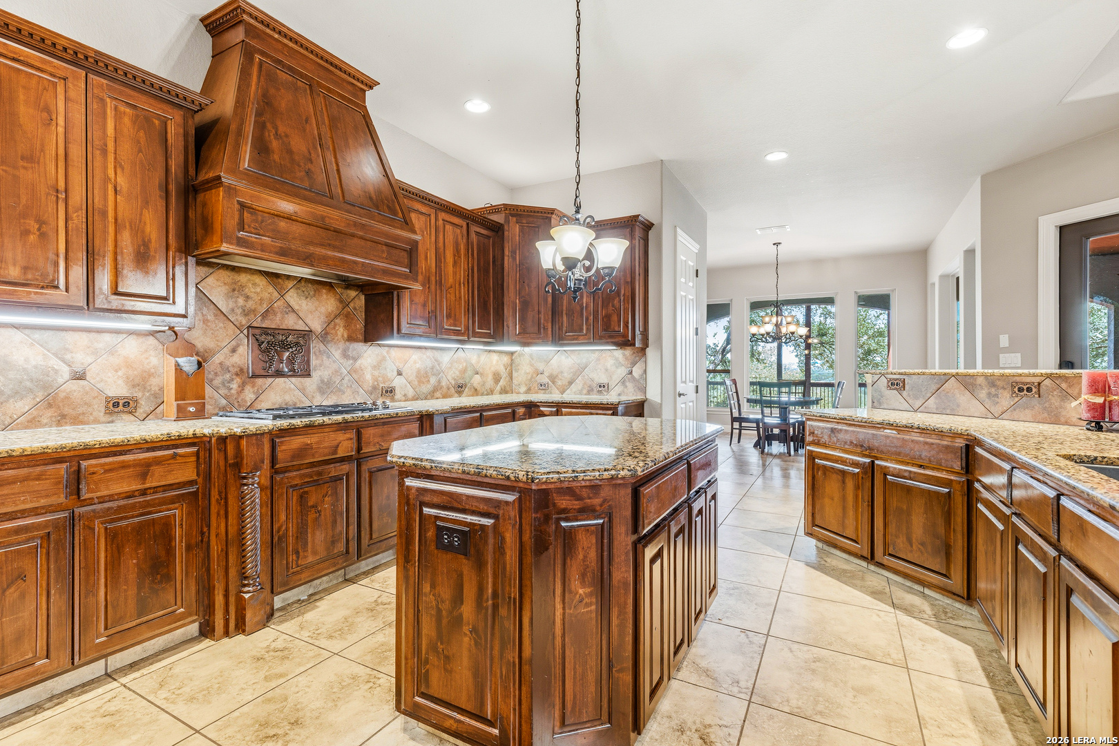 615 Sentry Hill San Antonio TX 78260