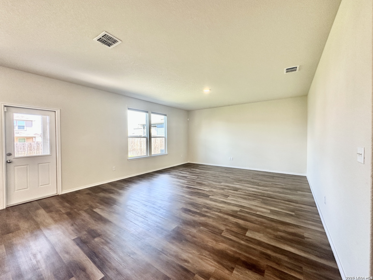 10235 Crossbuck Converse TX 78109