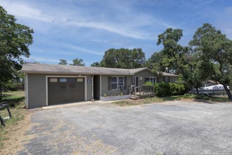 1008 Highview Street Canyon Lake TX 78133