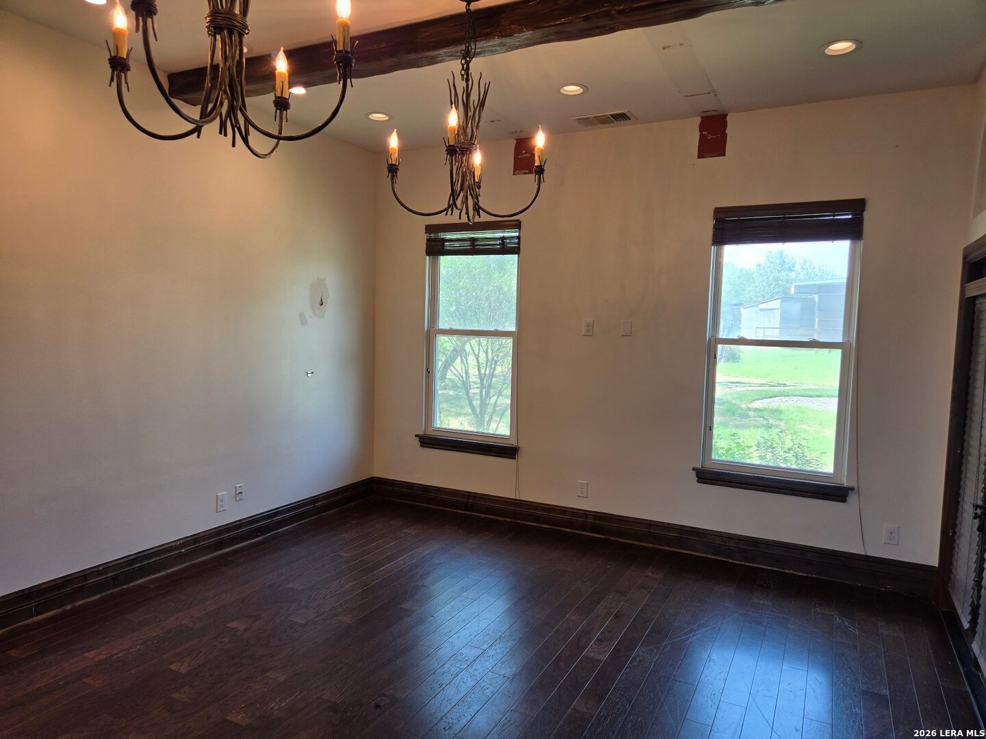 2270 County Road 306 Floresville TX 78114