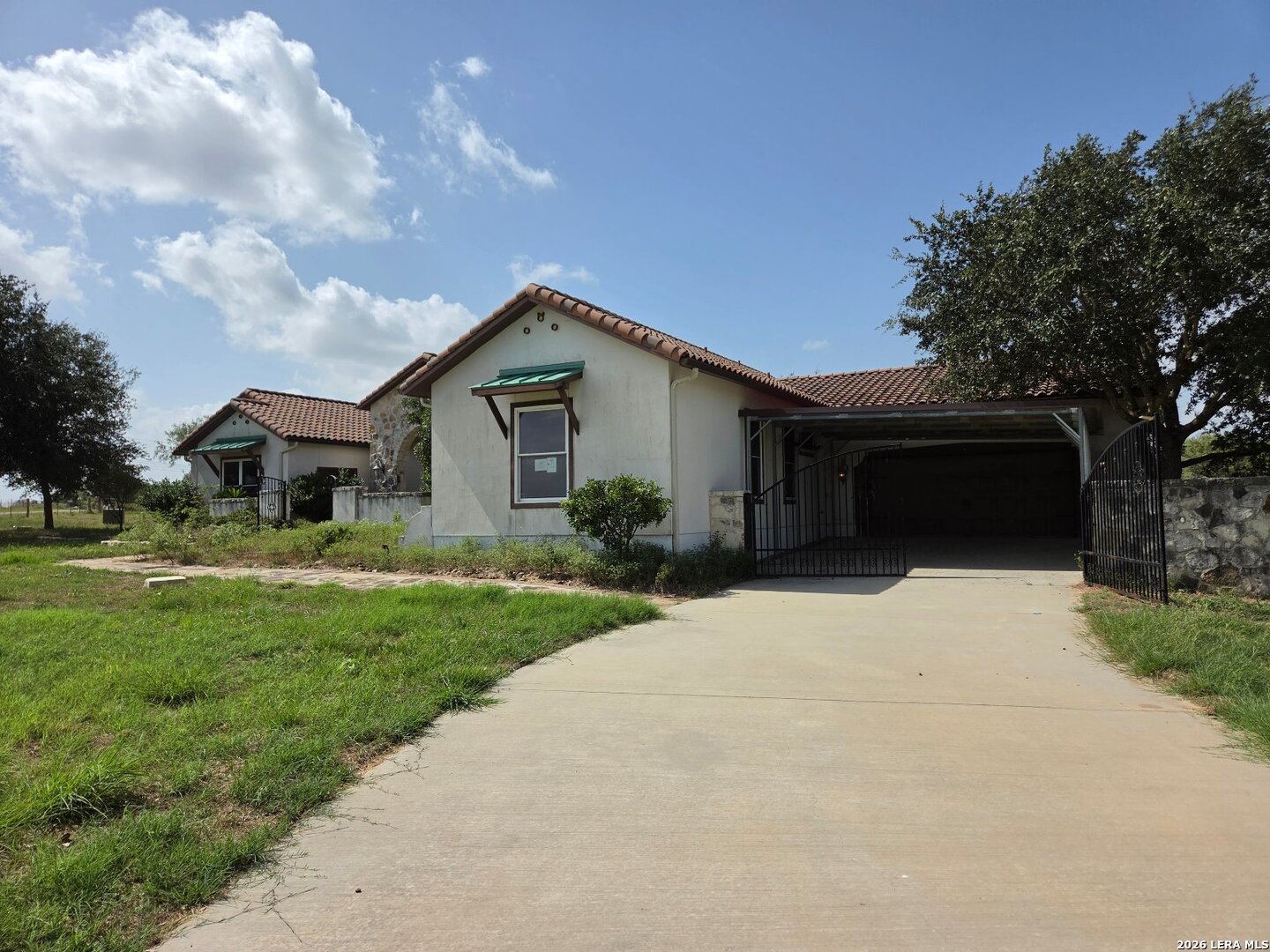 2270 County Road 306 Floresville TX 78114