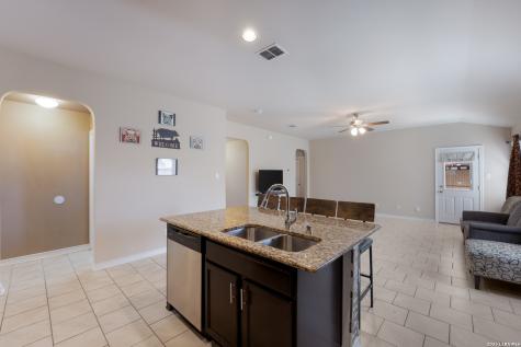 8018 Radiant Sunset San Antonio TX 78252