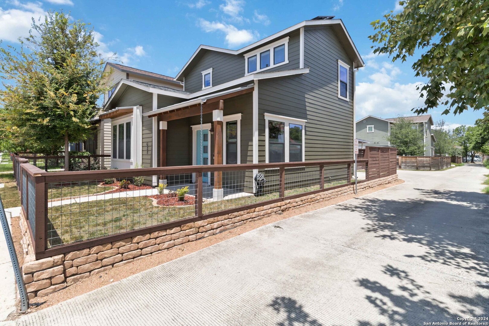 631 Burleson San Antonio TX 78202