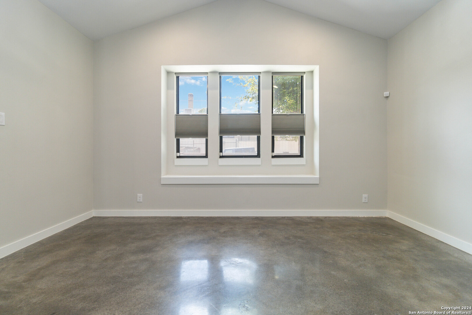 631 Burleson San Antonio TX 78202