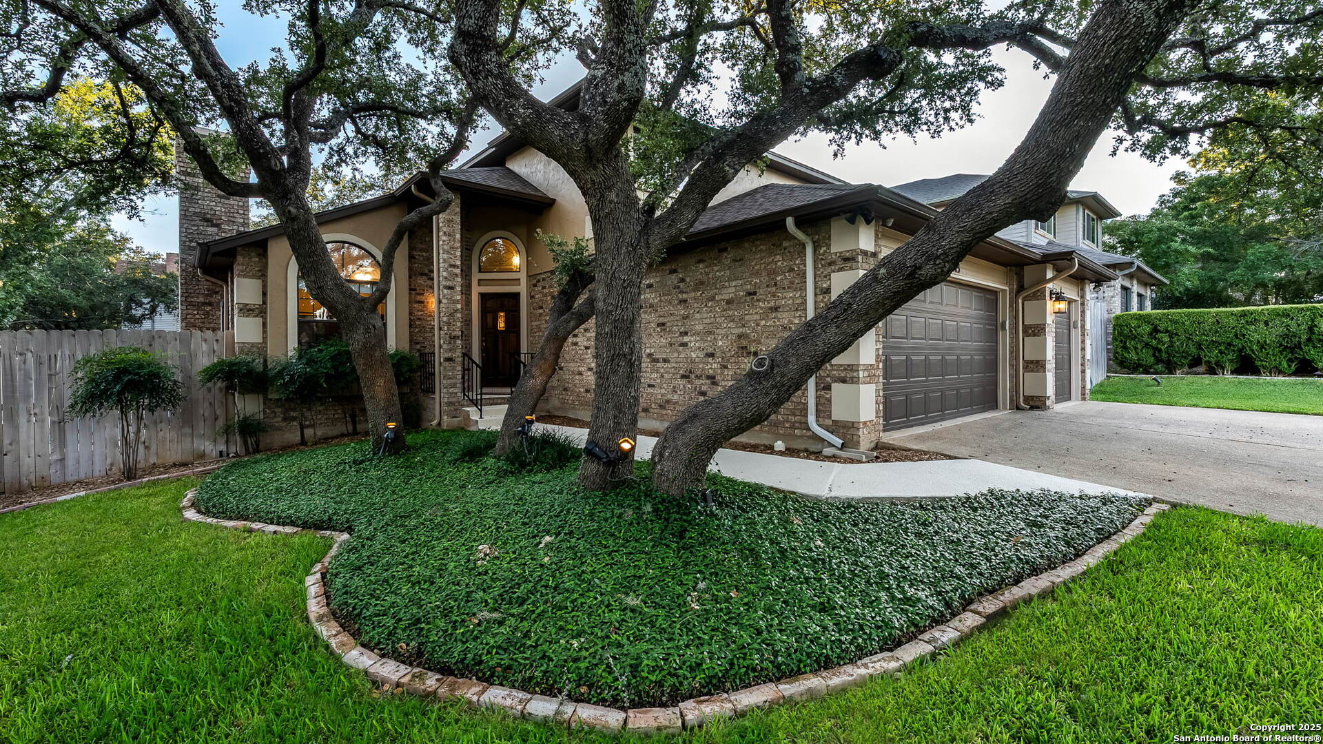 18015 Green Knoll San Antonio TX 78258