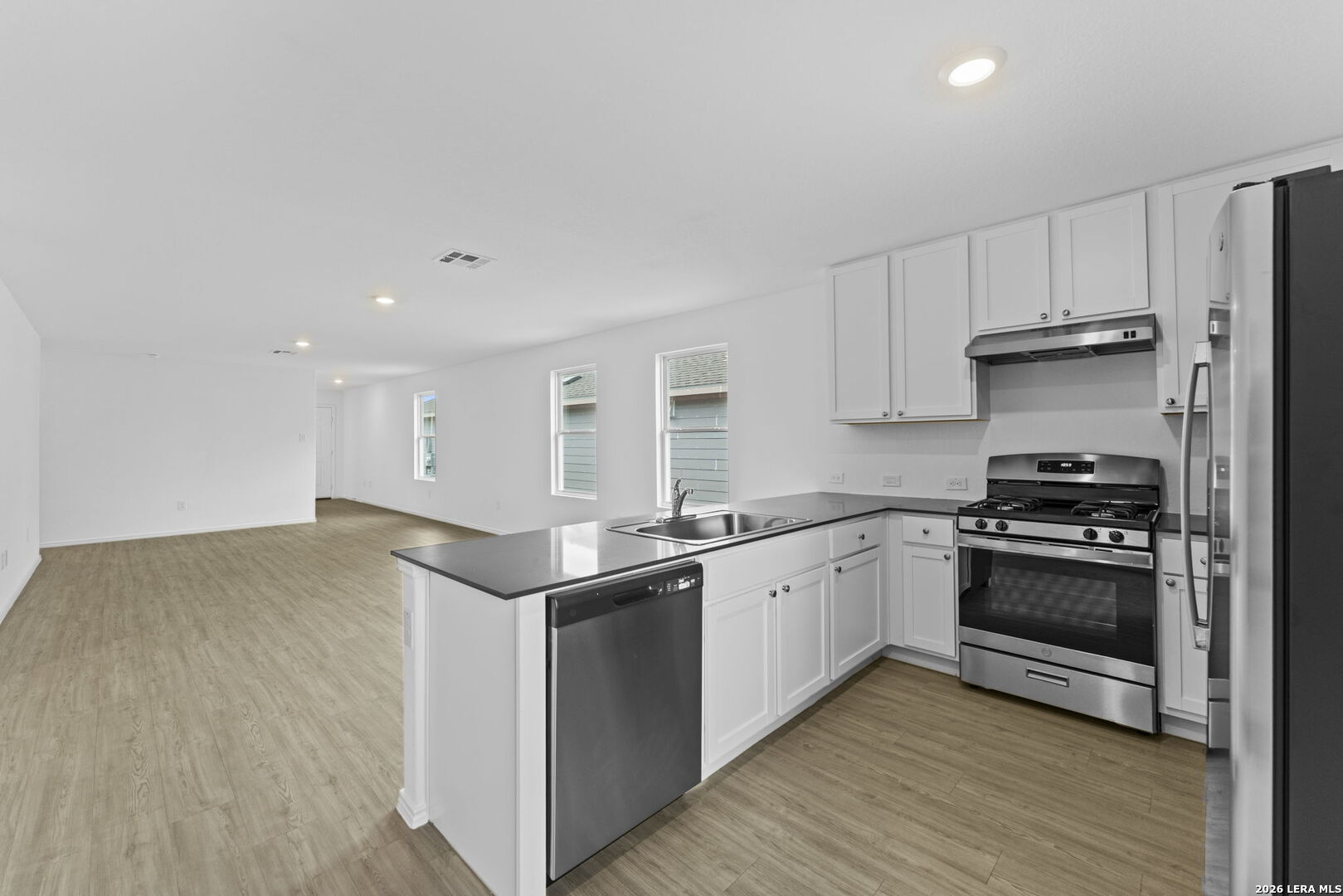 1007 Landon Ridge San Antonio TX 78245