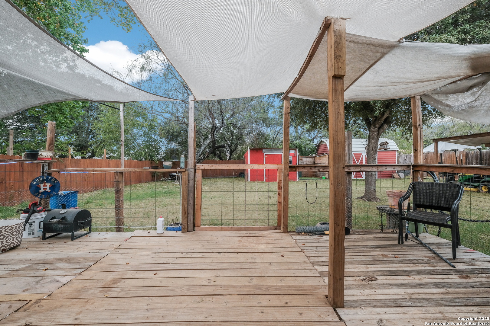 1415 Longhorn Floresville TX 78114