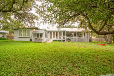 1516 Enchanted River Drive Bandera TX 78003