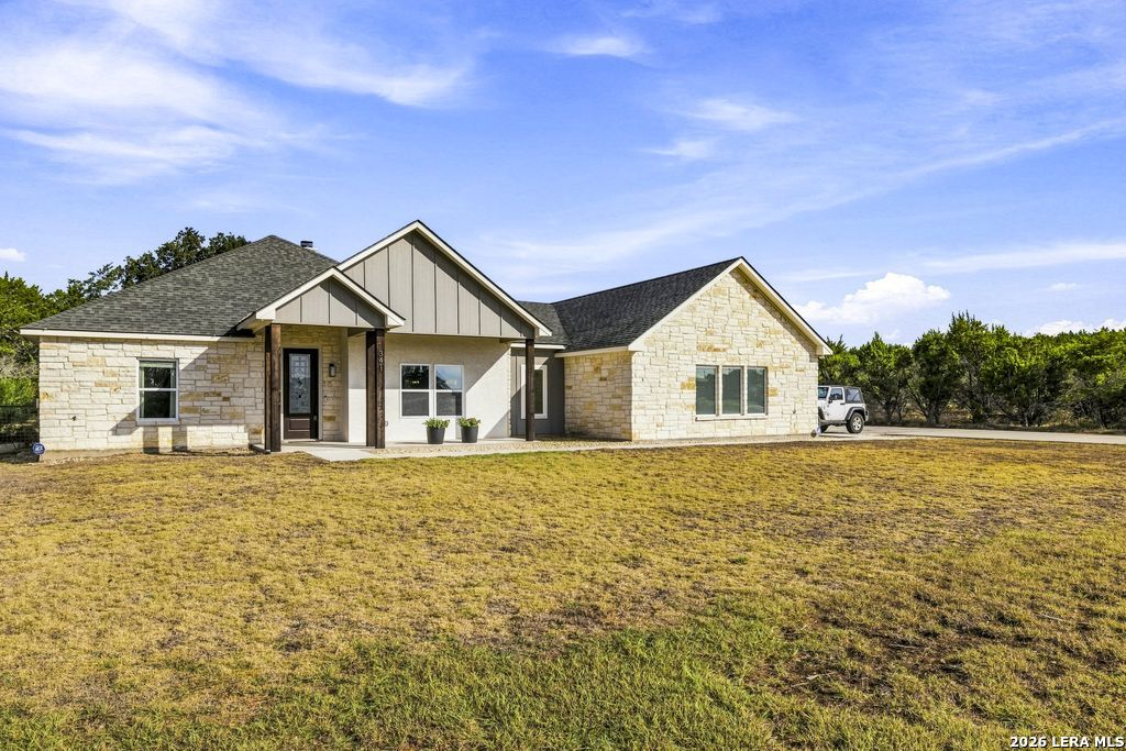 341 Park Road Bandera TX 78003