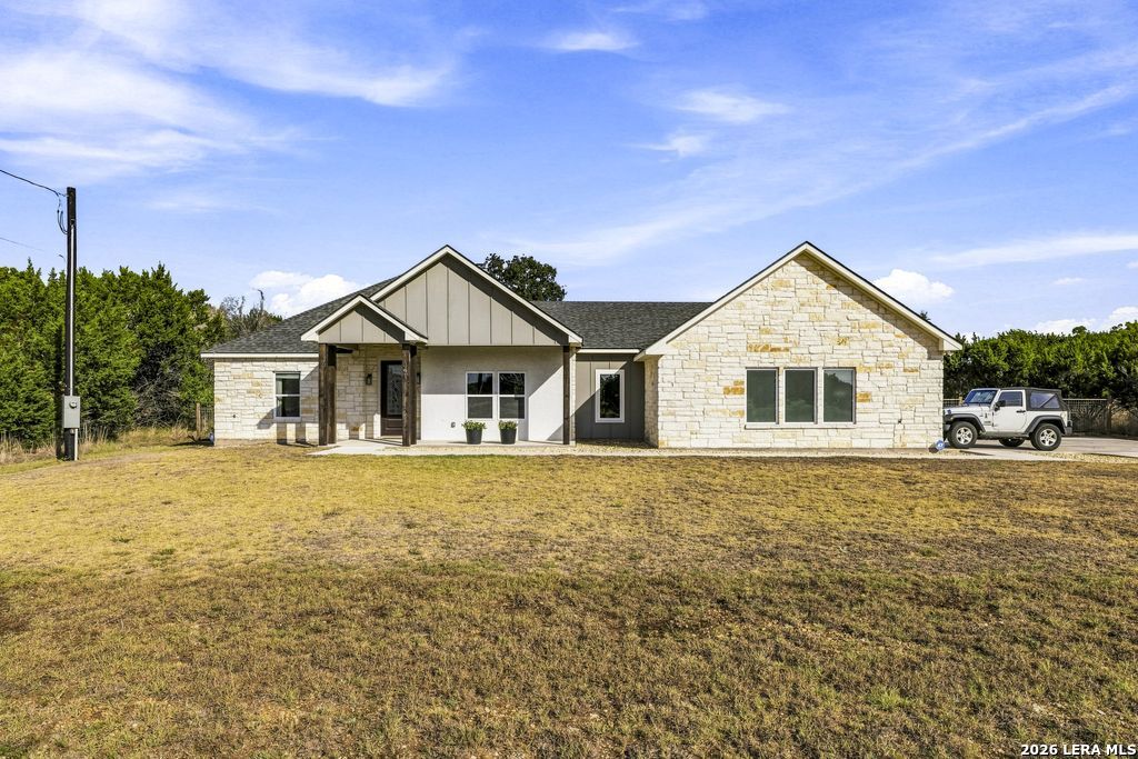 341 Park Road Bandera TX 78003