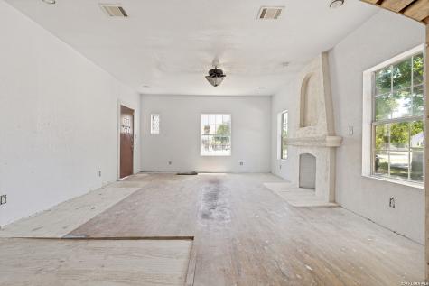 1815 W Magnolia Avenue San Antonio TX 78201