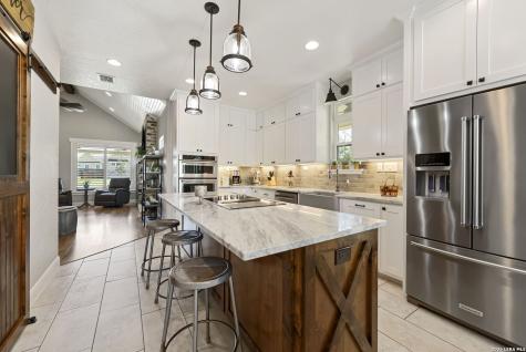 120 Magnolia La Vernia TX 78121