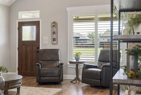 120 Magnolia La Vernia TX 78121