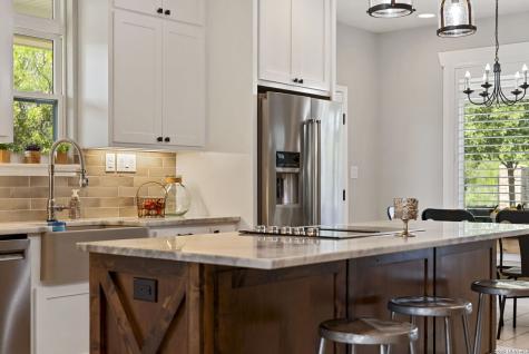 120 Magnolia La Vernia TX 78121