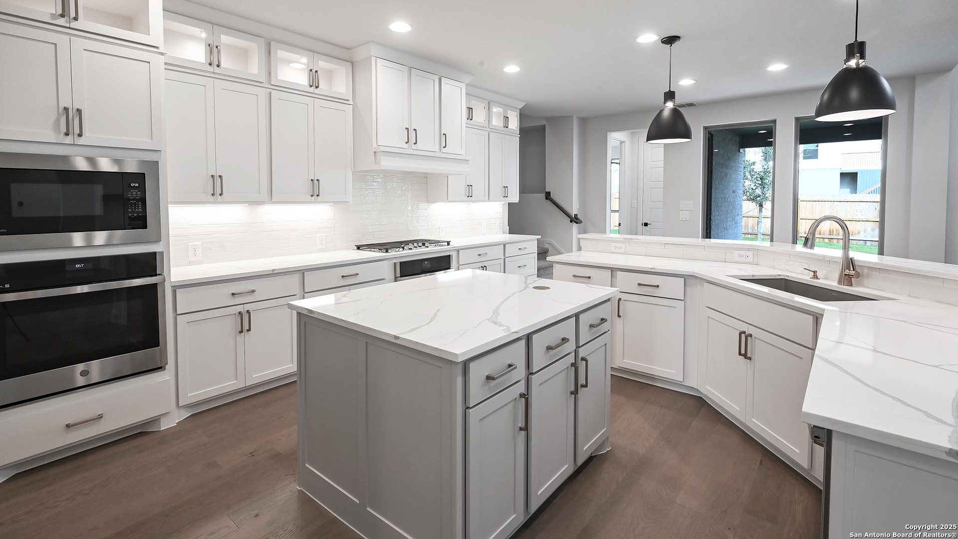 1623 Yardzen Lane San Antonio TX 78260
