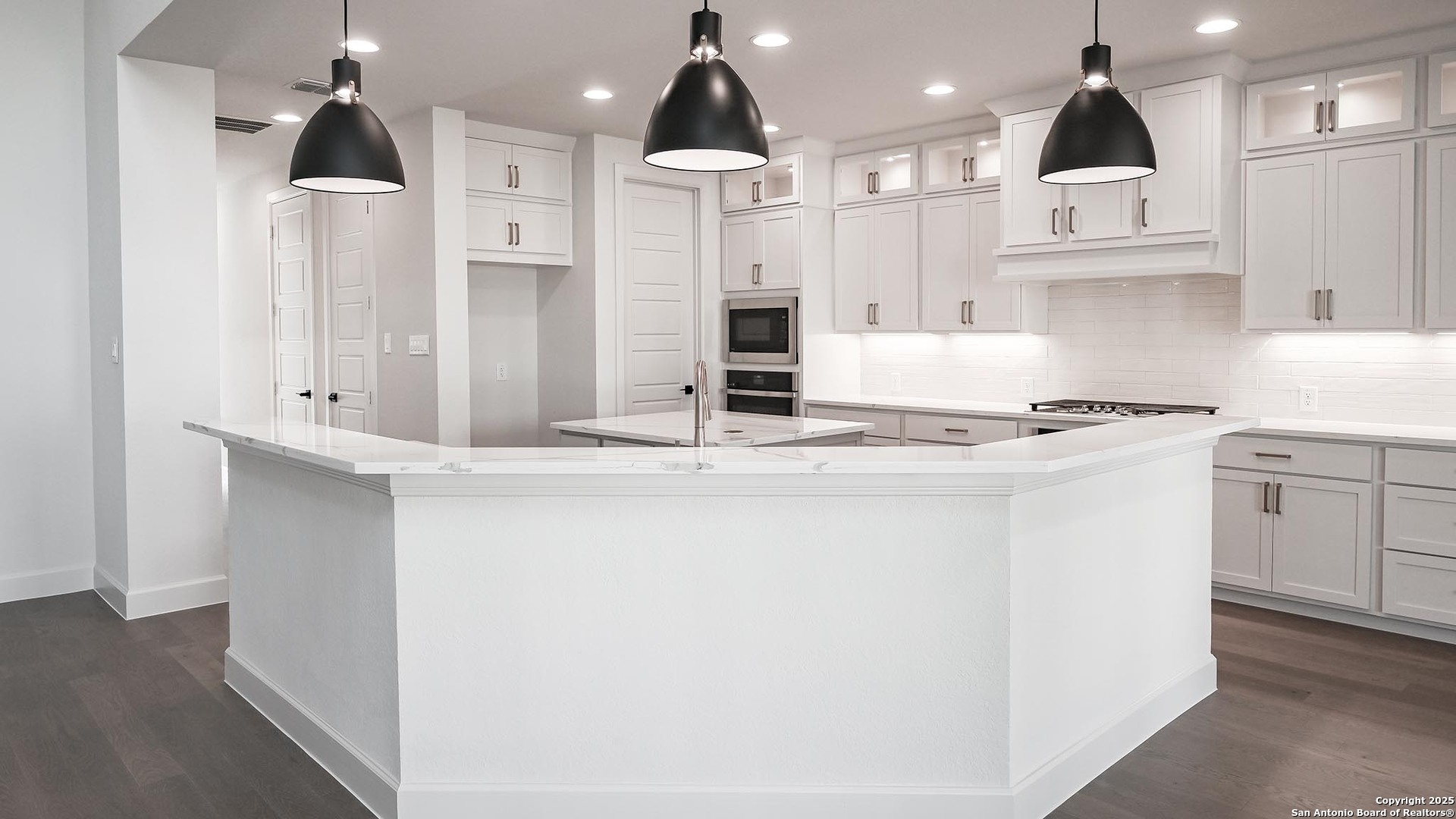 1623 Yardzen Lane San Antonio TX 78260