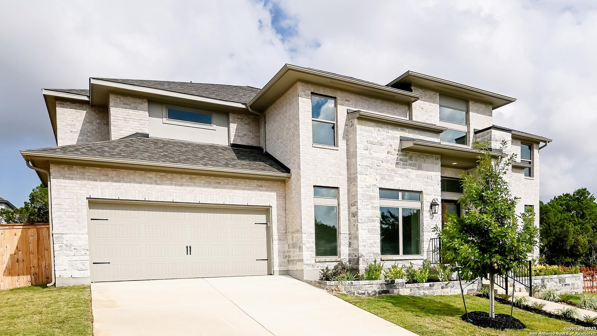 1623 Yardzen Lane San Antonio TX 78260