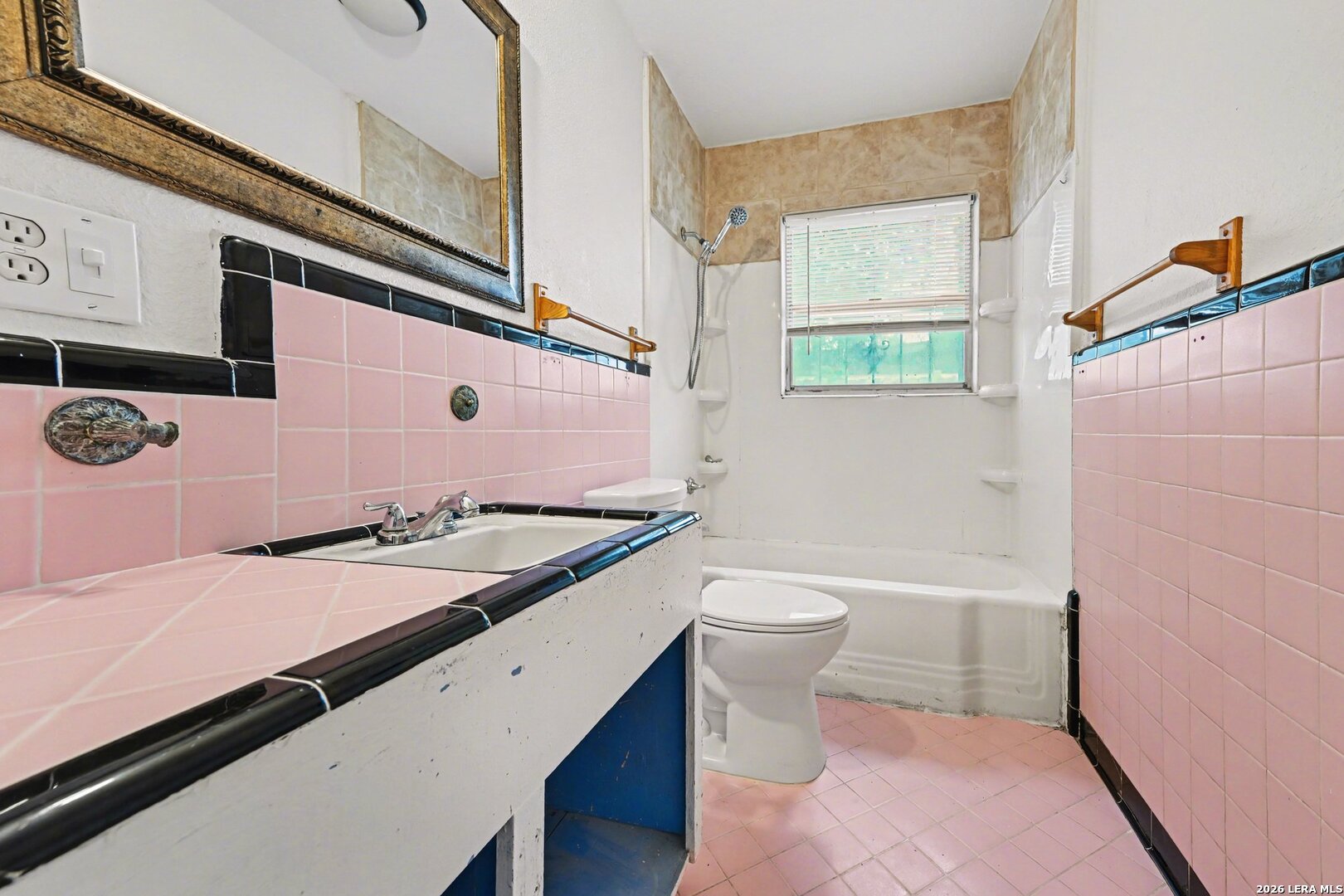 287 Harcourt San Antonio TX 78223