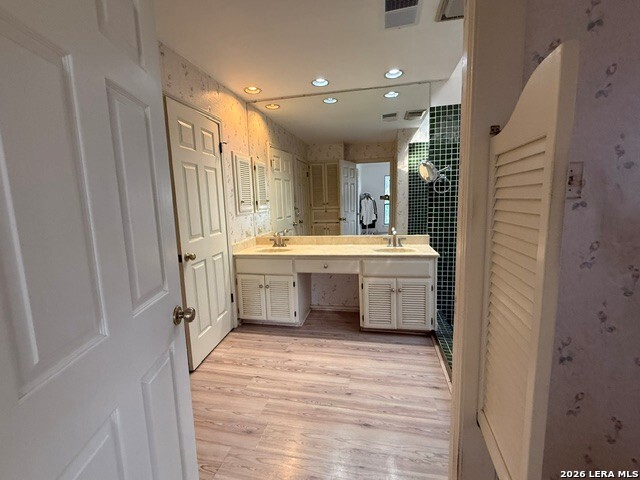 24 Donore San Antonio TX 78229