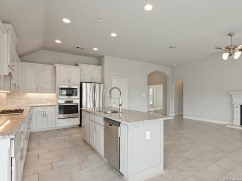 1154 Thicket Lane New Braunfels TX 78132