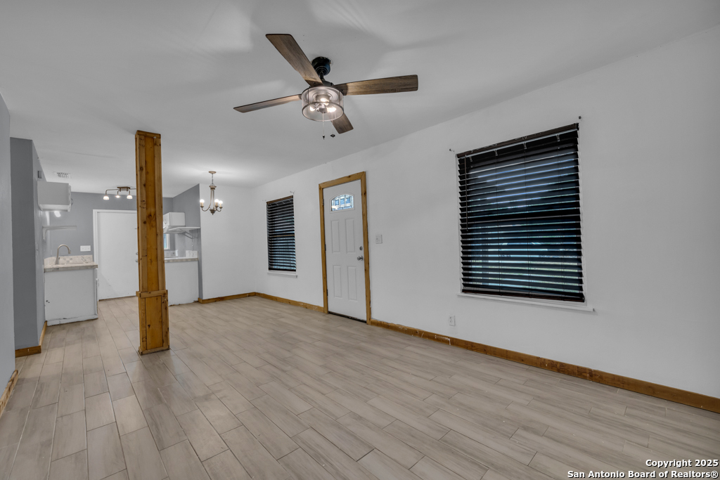 4818 Castle Guard San Antonio TX 78218