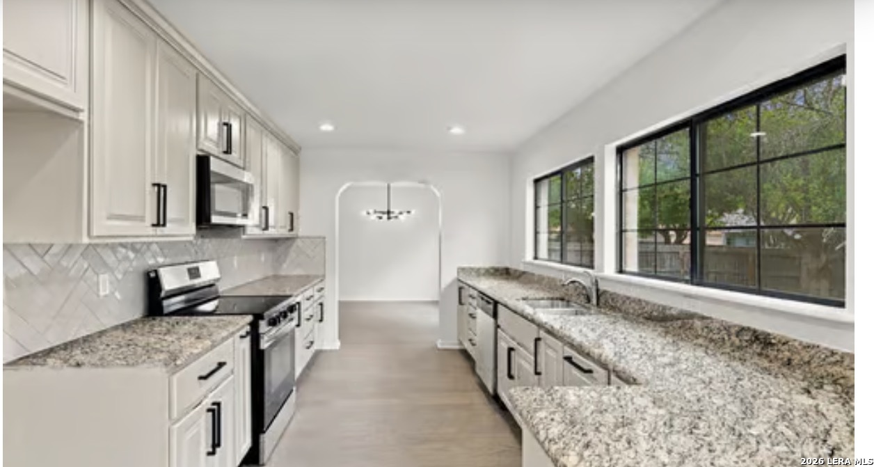 9306 Caen San Antonio TX 78250