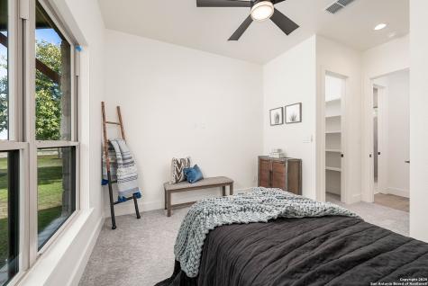 24351 Tres Arroyos San Antonio TX 78255