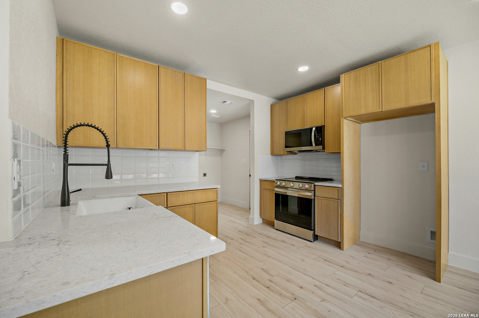 2015 Potosi San Antonio TX 78207